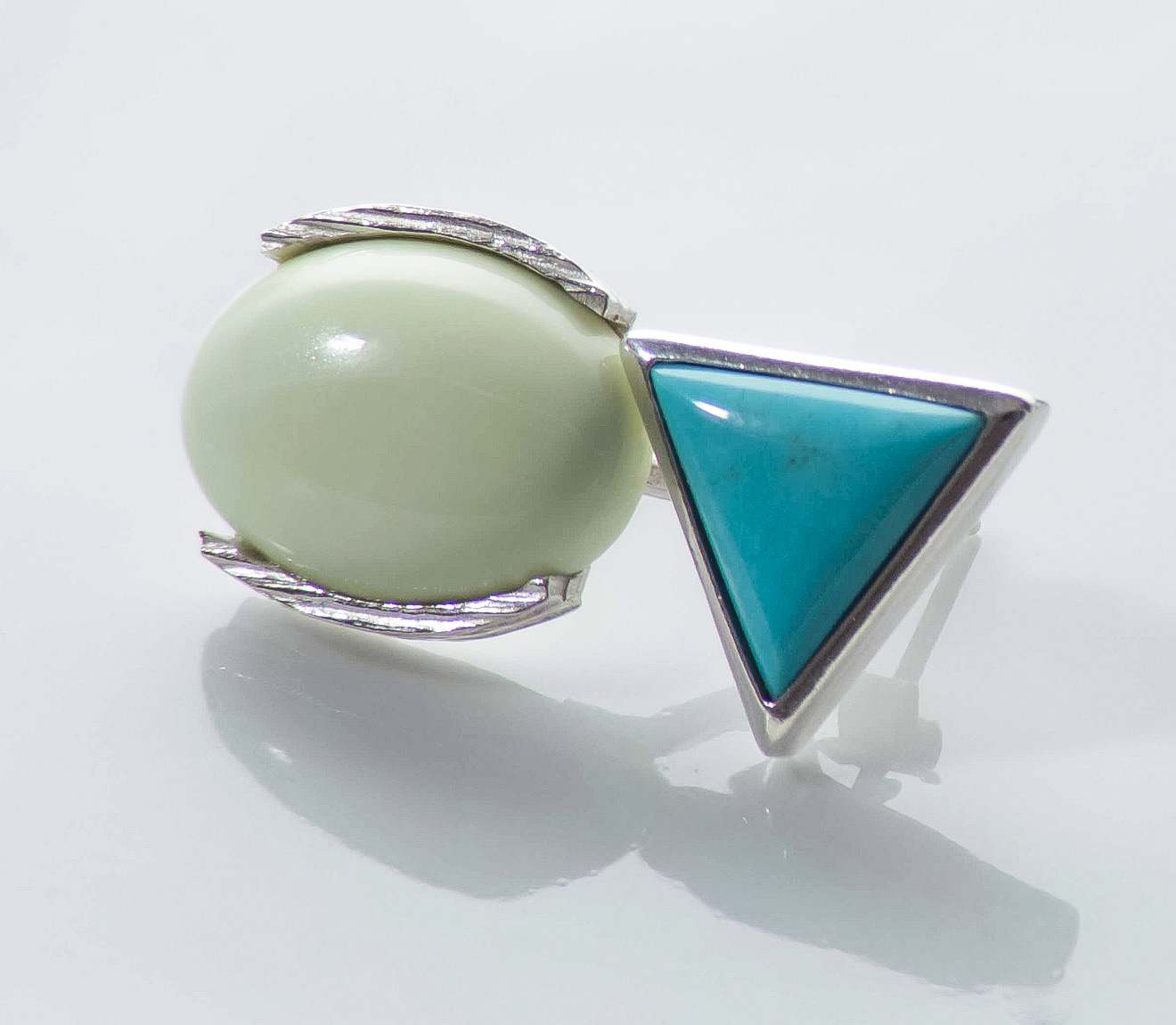 Triangular dualpurpose earrings,front view,crisolemon,turquoise